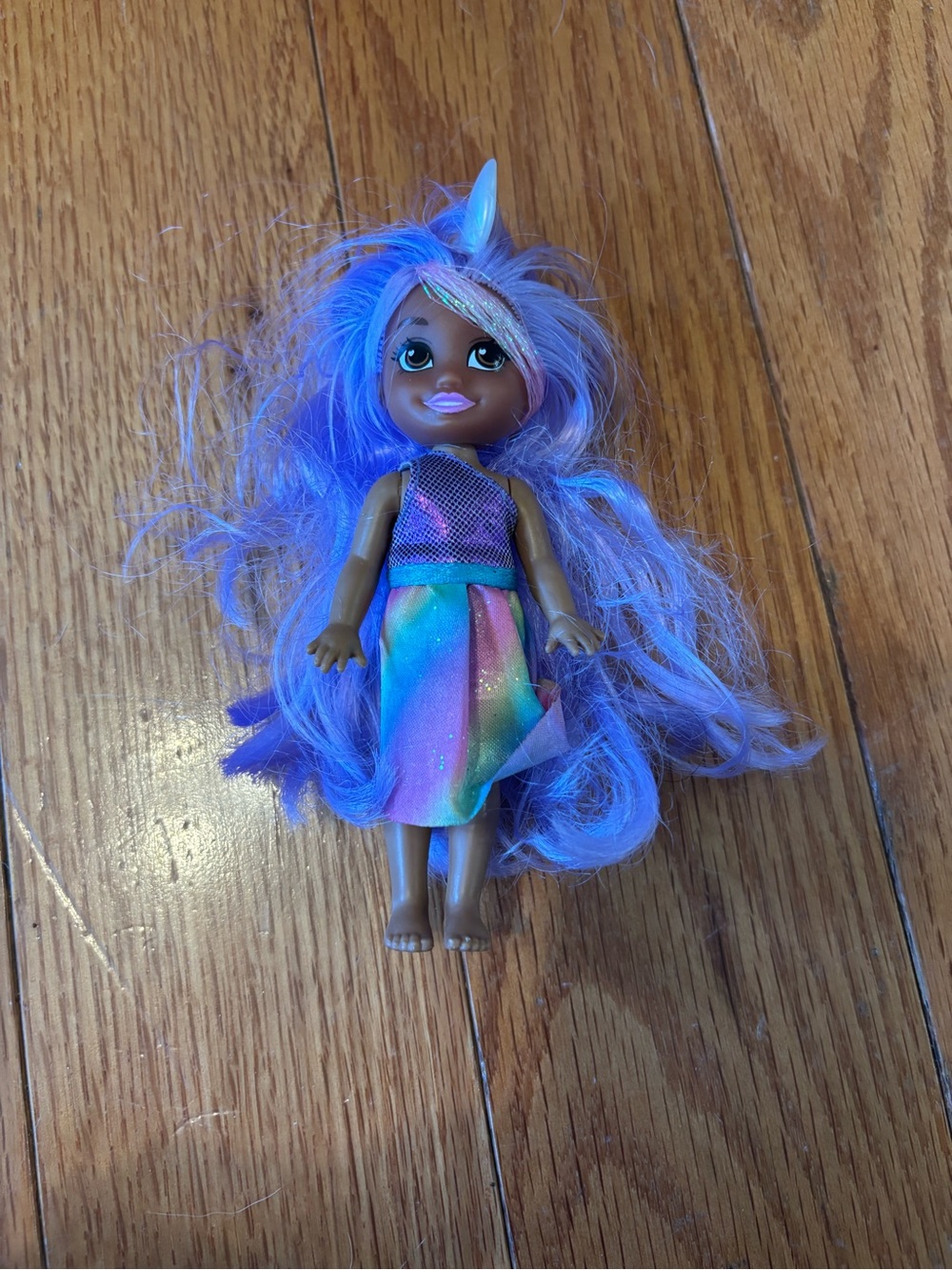Zuru Sparkle Girlz mini unicorn princess doll